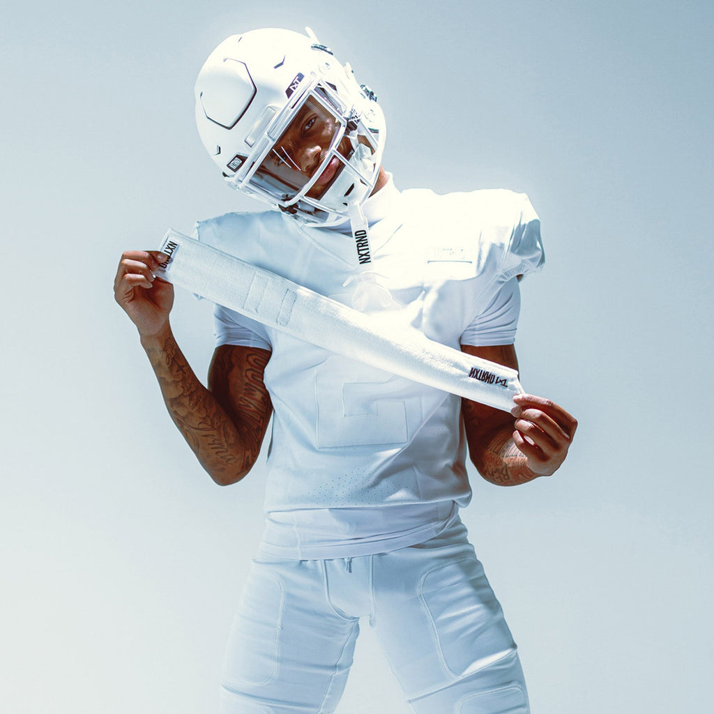 Nxtrnd Streamer Football Towel White